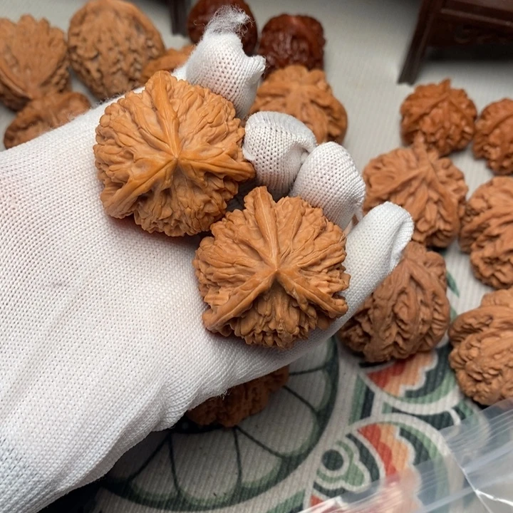 文玩核桃吊坠玉龙粗筋41