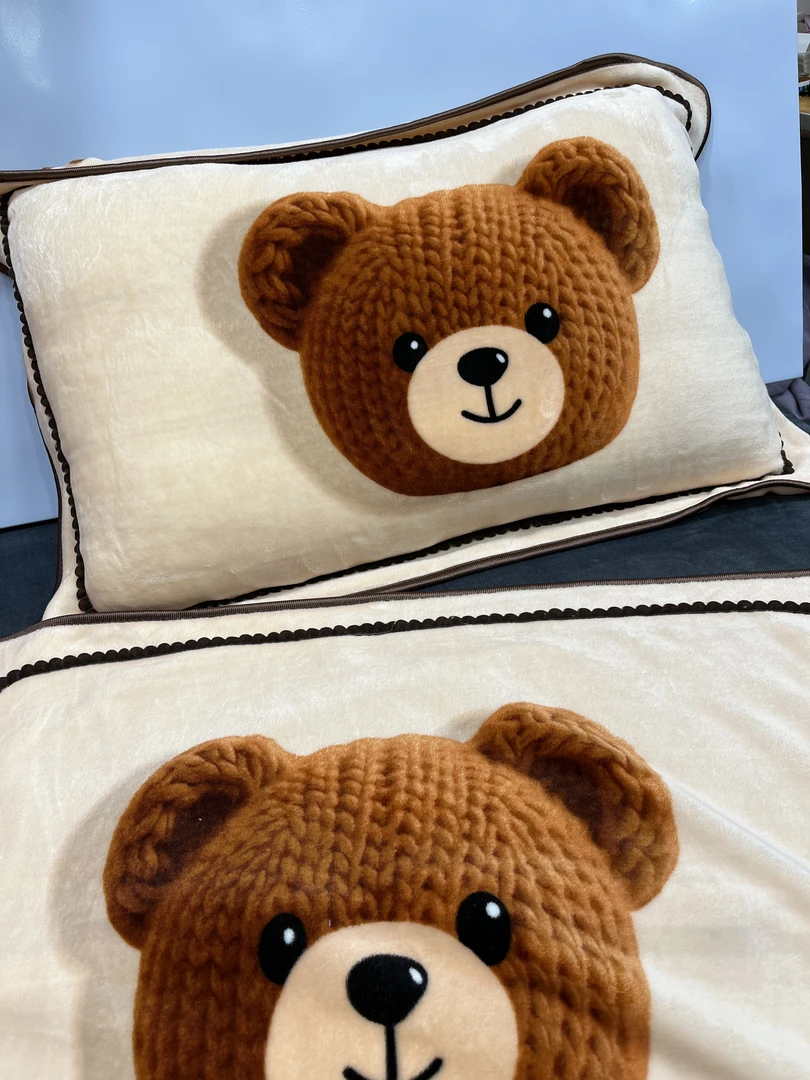 小熊加厚牛奶绒枕套一对48*74cm