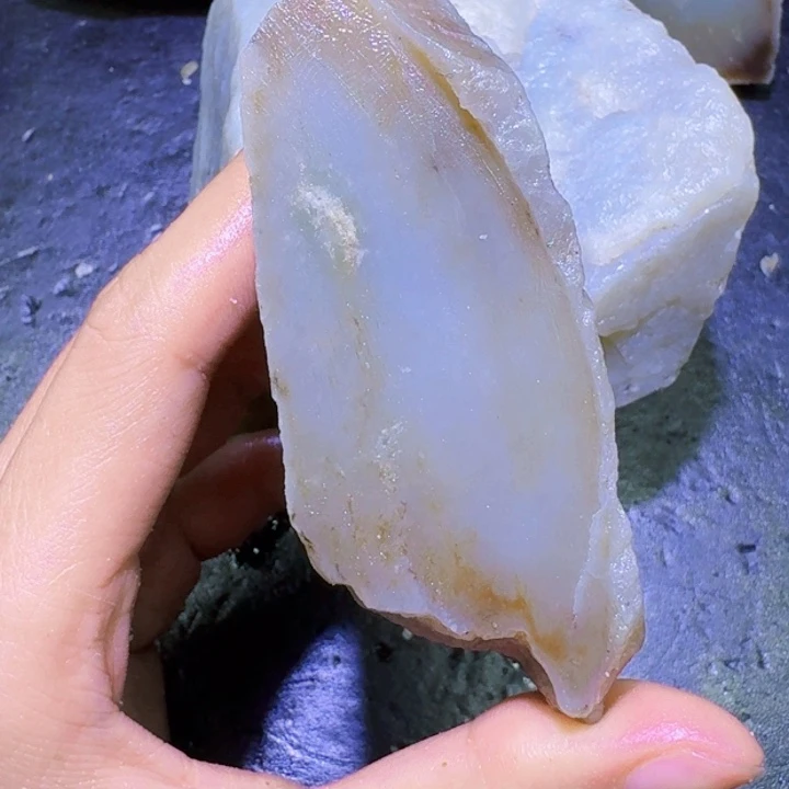 和田玉未镶嵌珠宝半成品