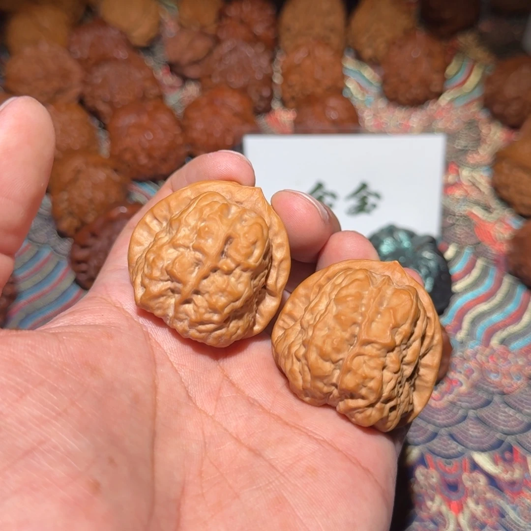 把件核桃1715蛤蟆头，尺寸38 40 36