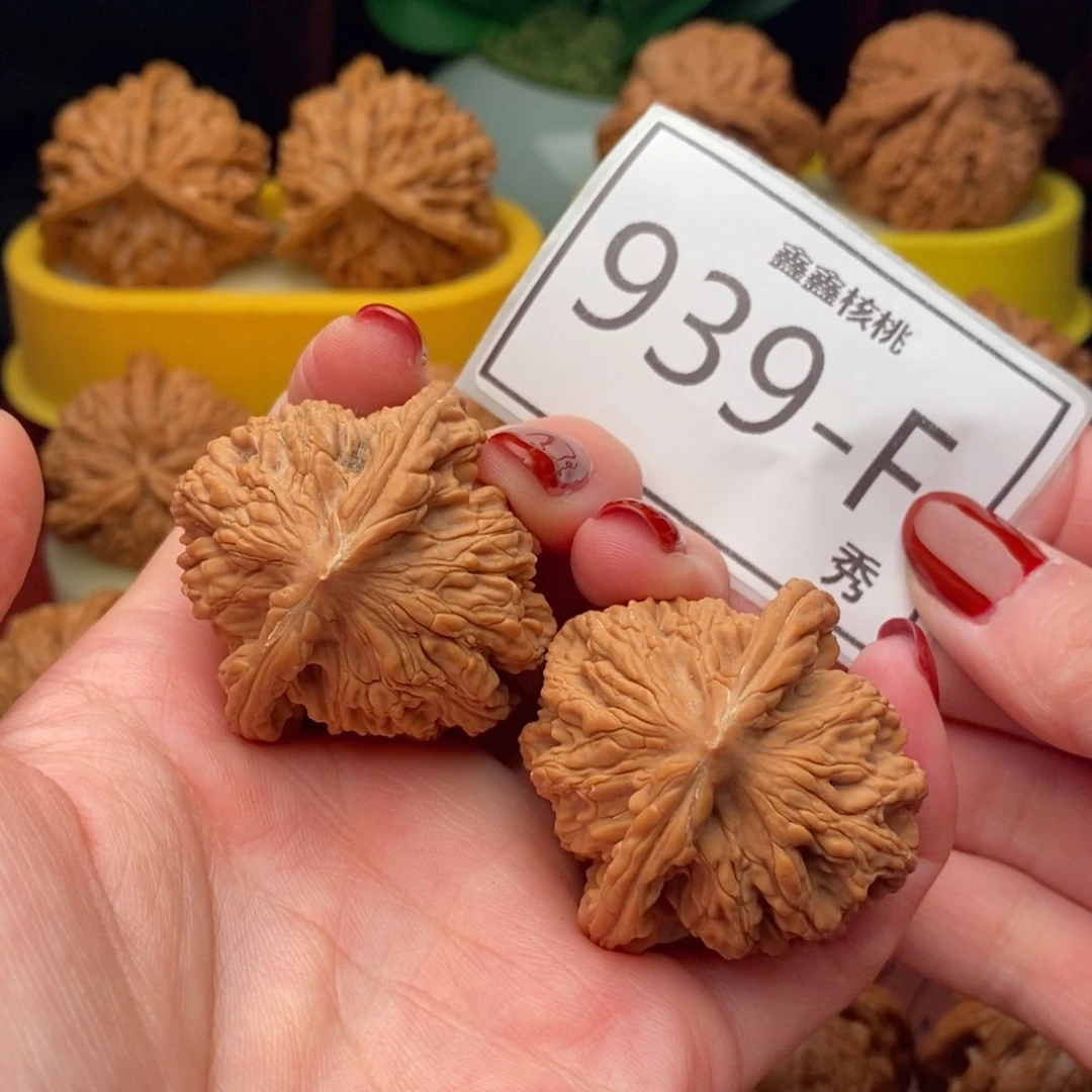 文玩核桃把件虎头40