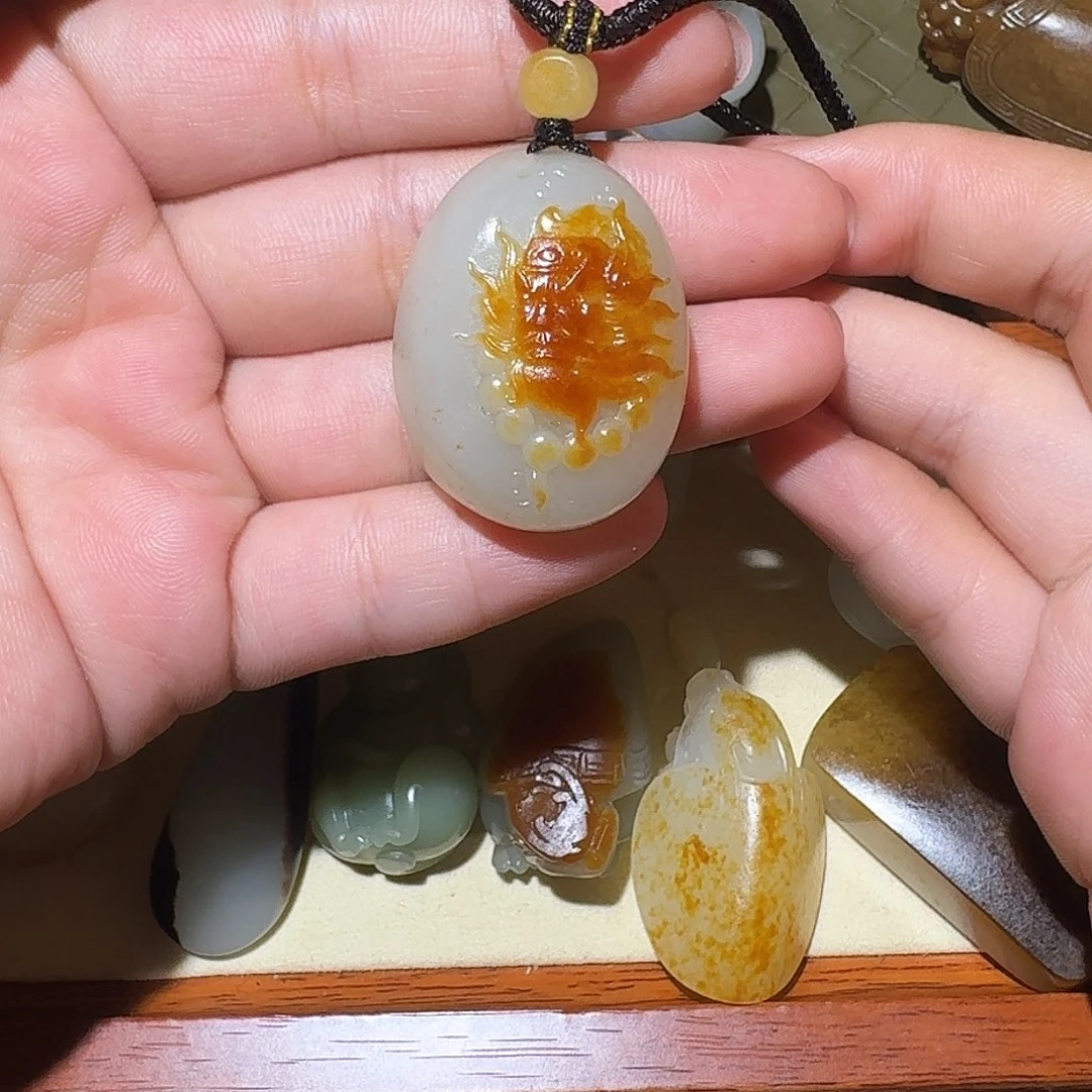 颈饰未镶嵌和田玉