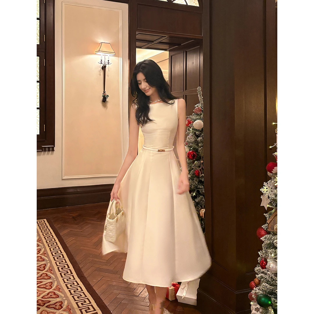 GJFD【律政佳人】法式收腰无袖连衣裙千金风轻奢高级设计感礼服裙