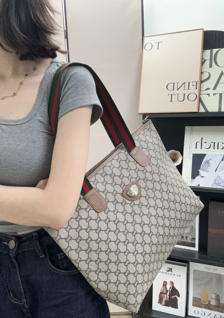 95新 GUCCI/古驰 全原老花琴谱包 单肩包/秋境 05802