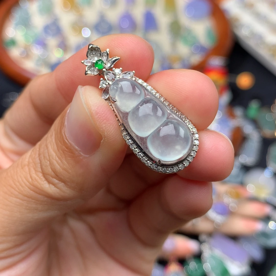 翡翠18K金镶嵌吊坠(不含链)