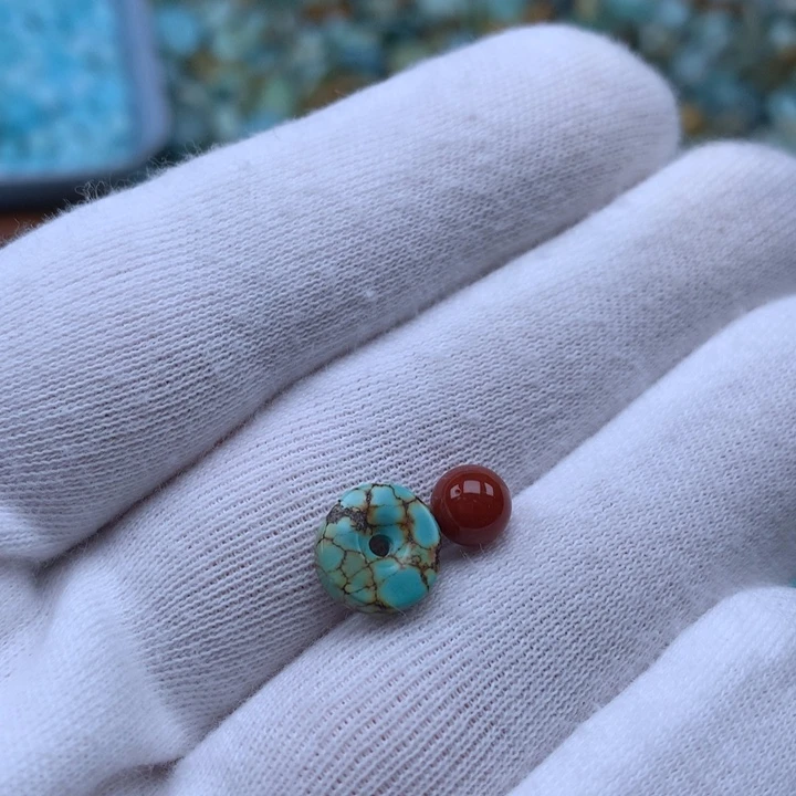 南红玛瑙未镶嵌珠宝奇石