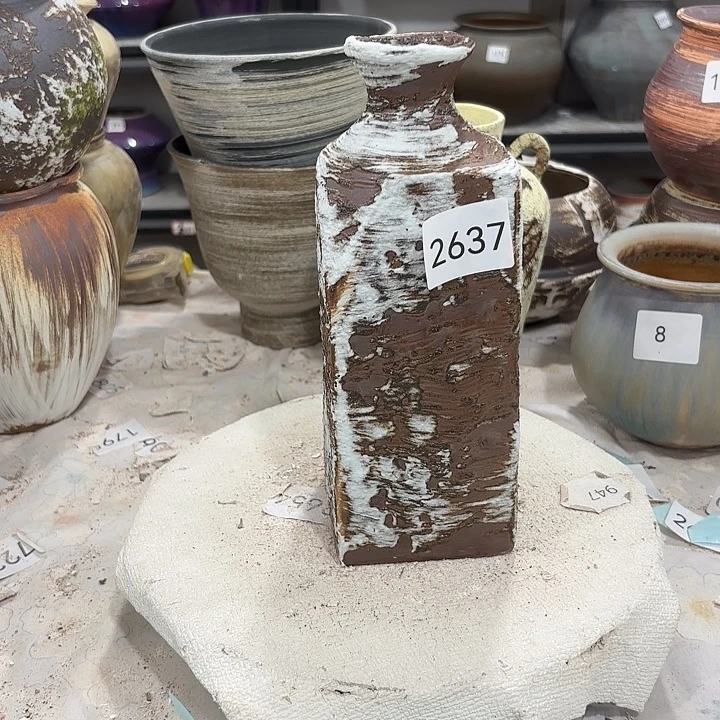 摆件高23，口4，无孔2637