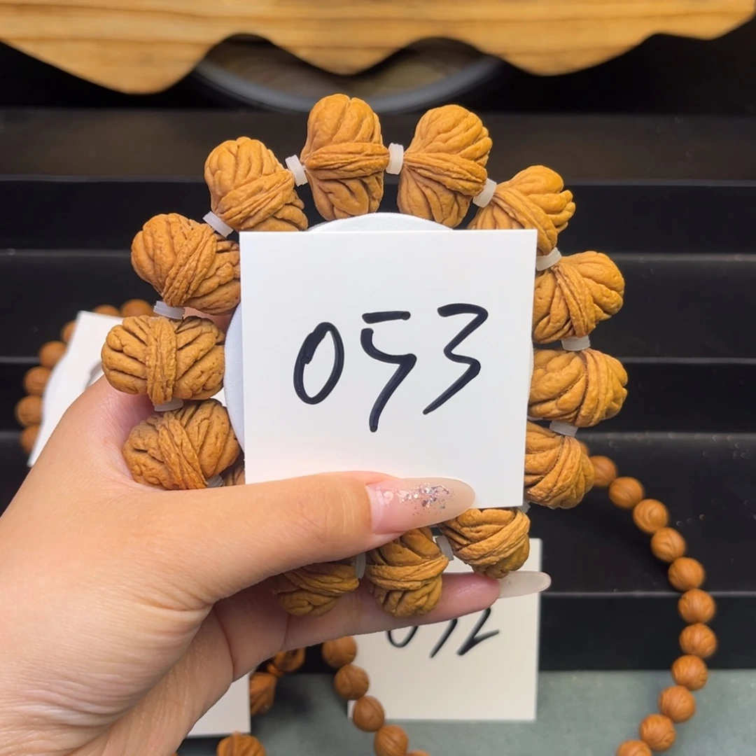 桃核手串26霸王龙手串