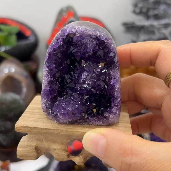 珠宝半成品未镶嵌紫晶