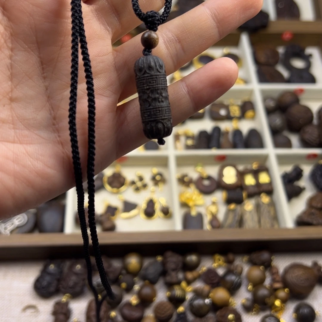 木质类单珠随行脖挂配饰