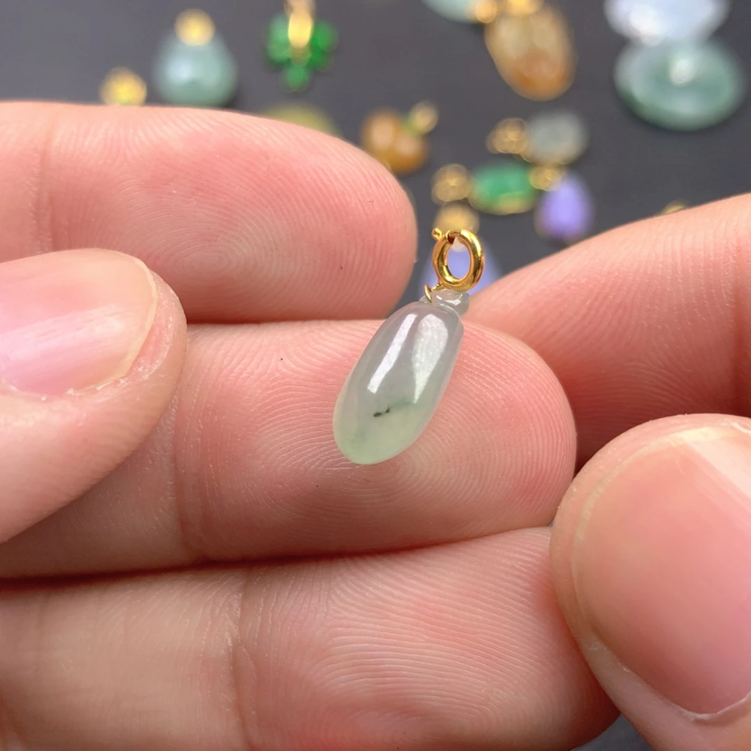 【闪购商品】颈饰18K金镶嵌翡翠翡翠