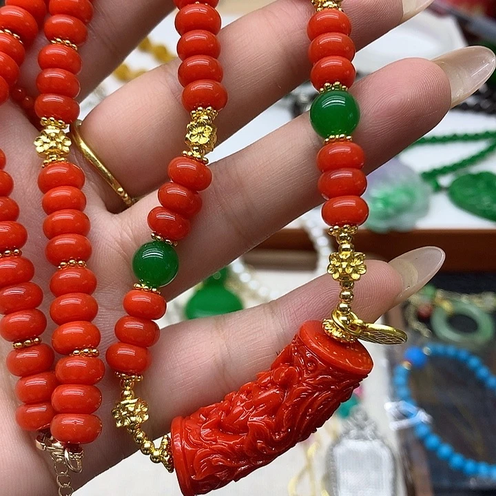 翡翠未镶嵌颈饰吊坠