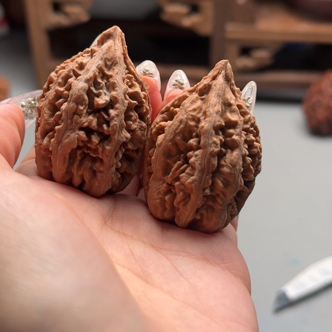 文玩核桃把件关东木子楸百核18花皮