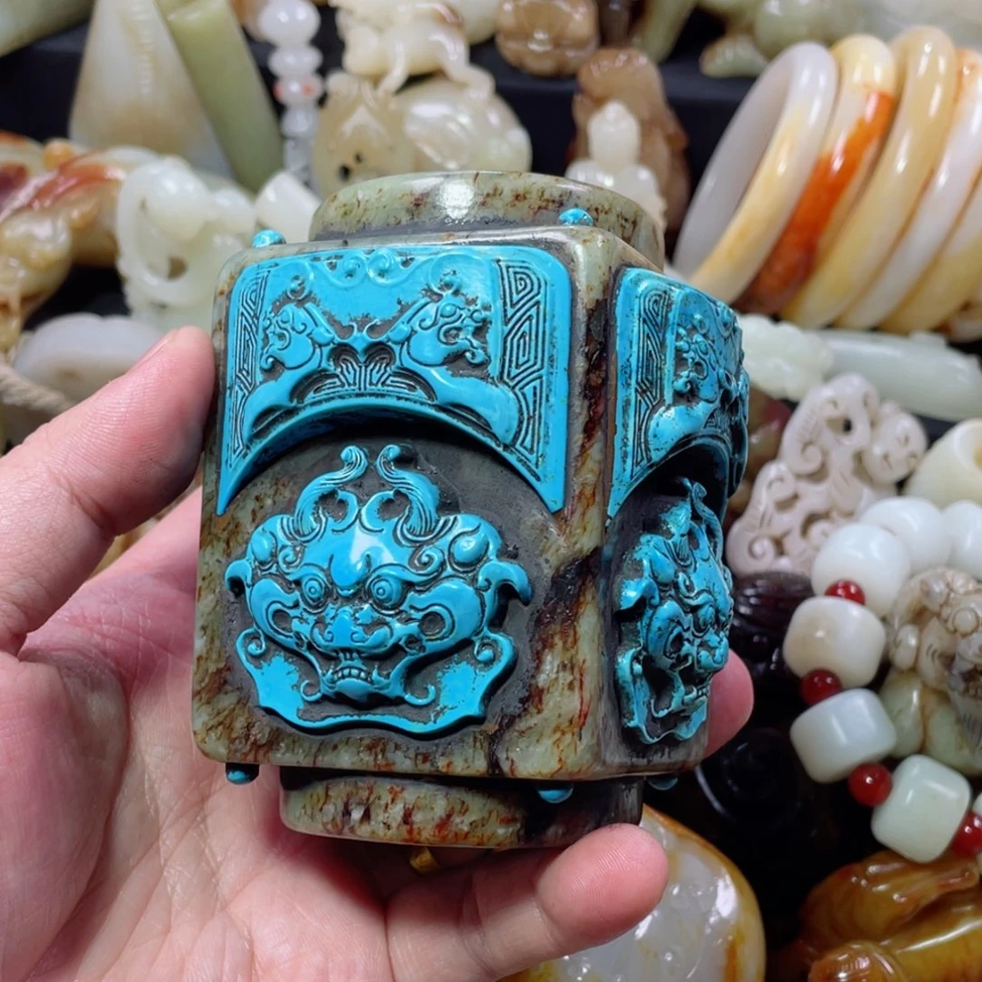 雅***玩和田玉未镶嵌把件