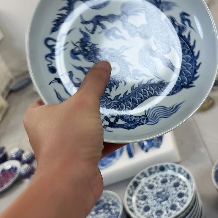 瓷片青花铠甲龙大胡乘景德镇