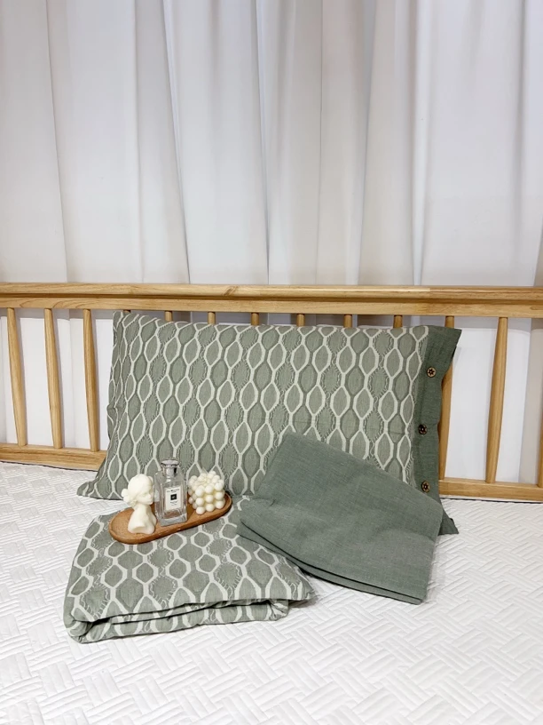 某某森全棉色纺提花钮扣款四件套标准～N931 （13）