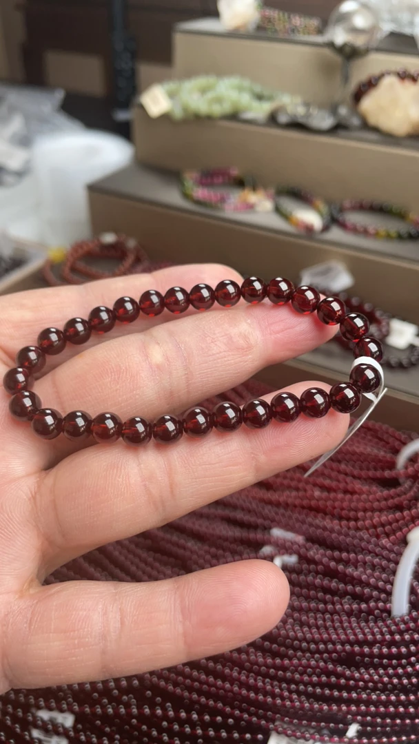 天然石榴石手串单圈6.5