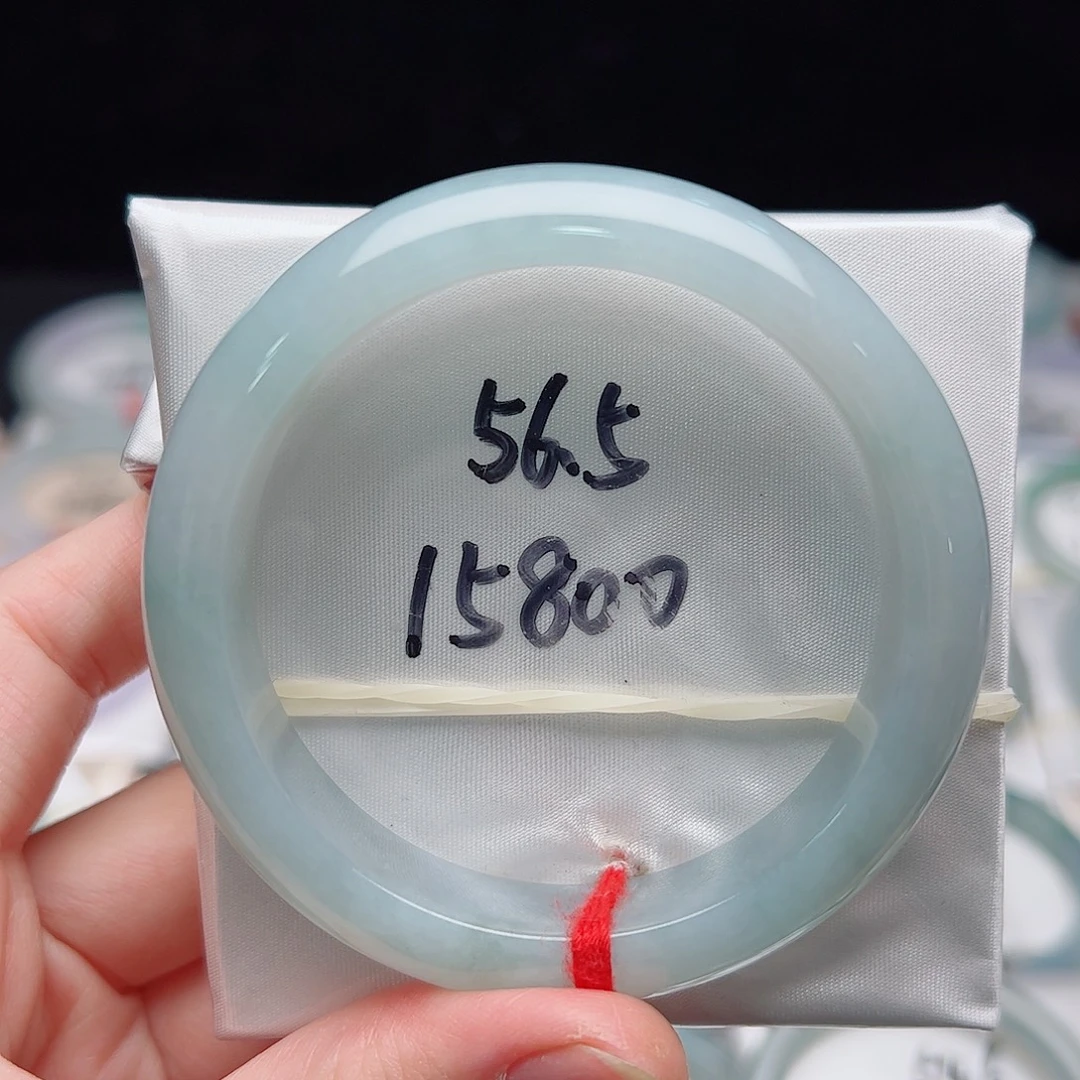 翡翠未镶嵌手镯A货