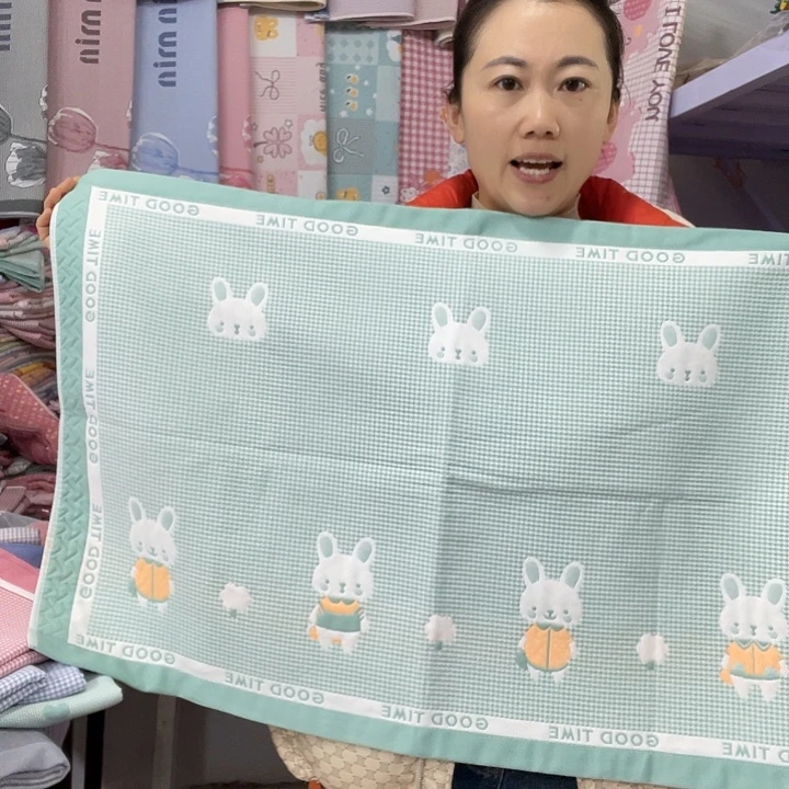 棉纱布特价绿色小兔子