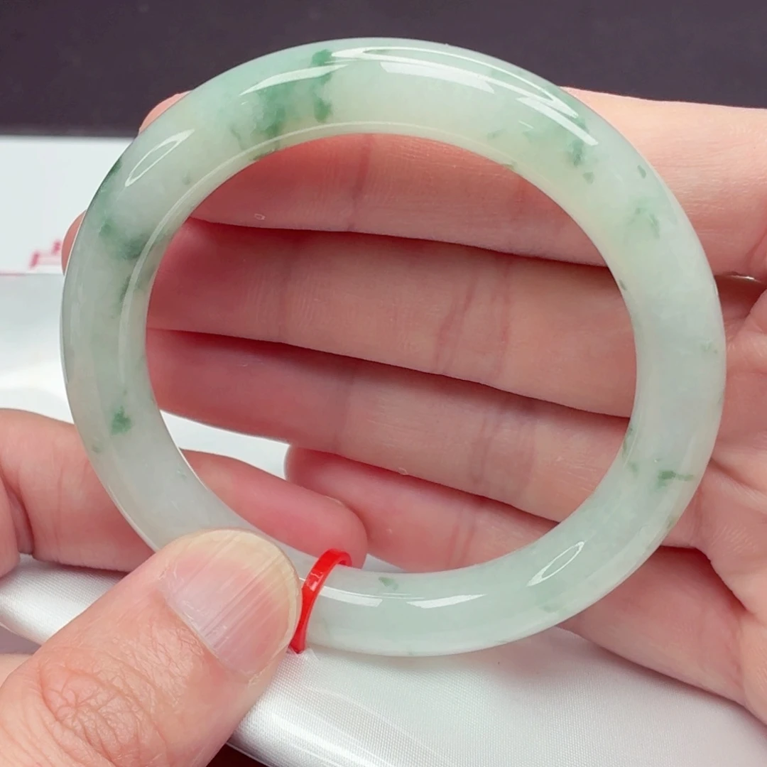 翡翠未镶嵌手镯56圈