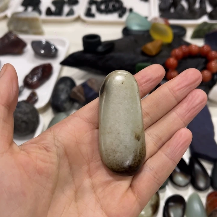 小***刀玉新疆戈壁手把件