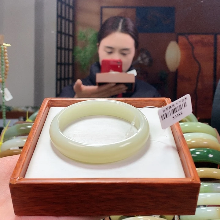 和田玉手镯未镶嵌52/53