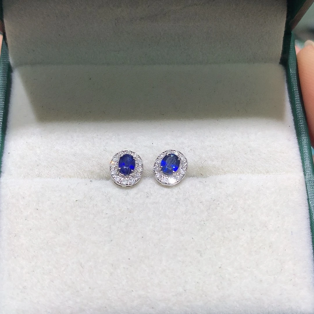 蓝宝石耳饰铂Pt850镶嵌