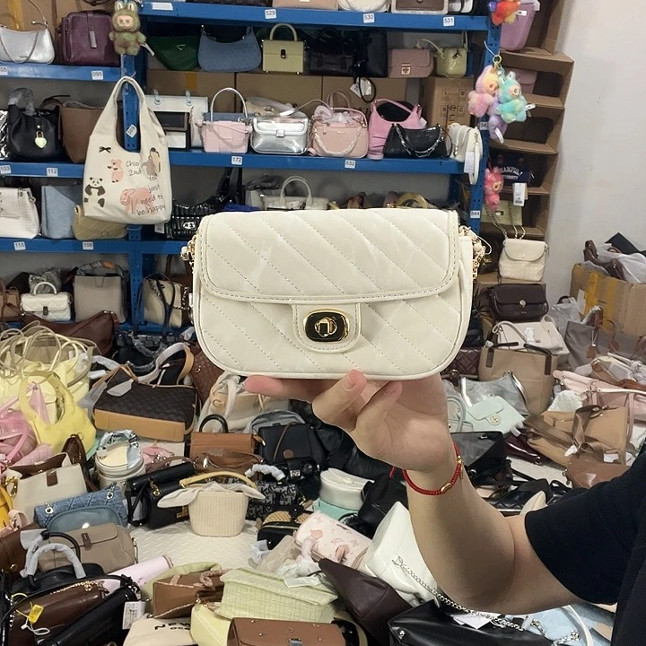 蚕丝123健健康康平平安安