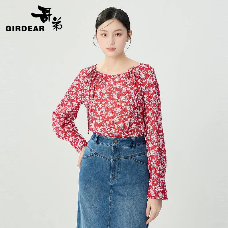 GIRDEAR/哥弟2025年早春新款百搭复古浪漫碎花方领长袖衬衫130012