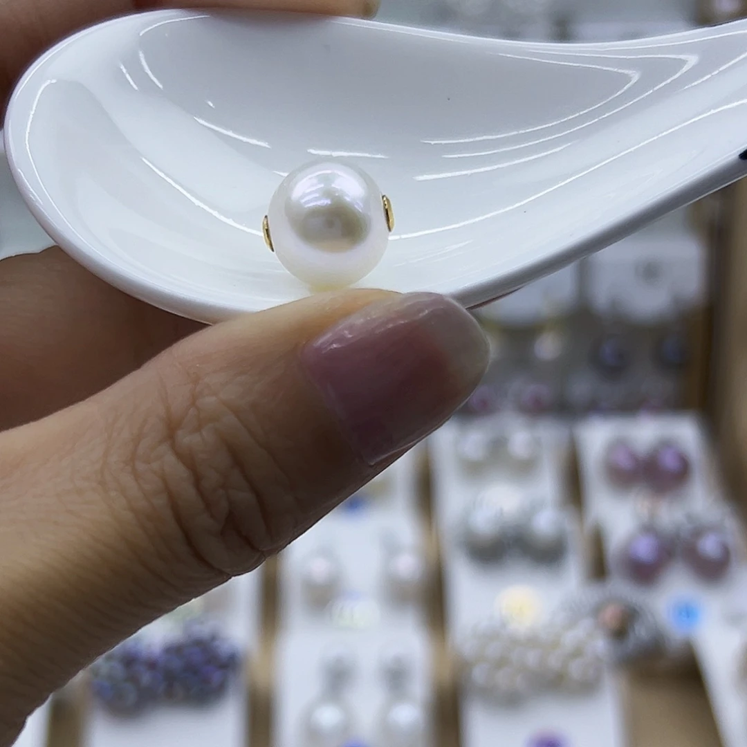 银S925镶嵌耳钉淡水珍珠