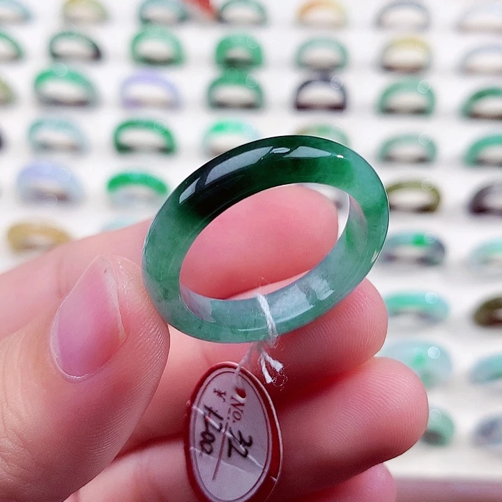 翡翠未镶嵌戒指32号