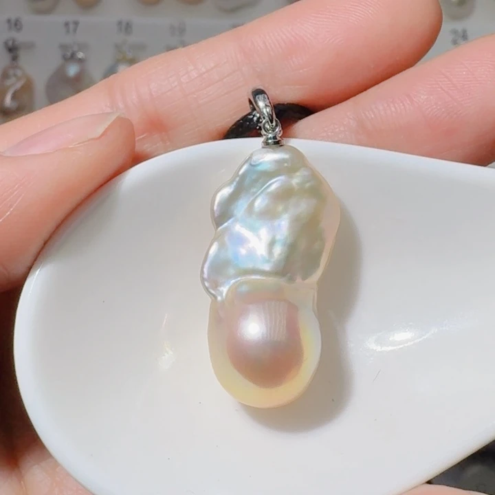 未镶嵌颈饰淡水珍珠
