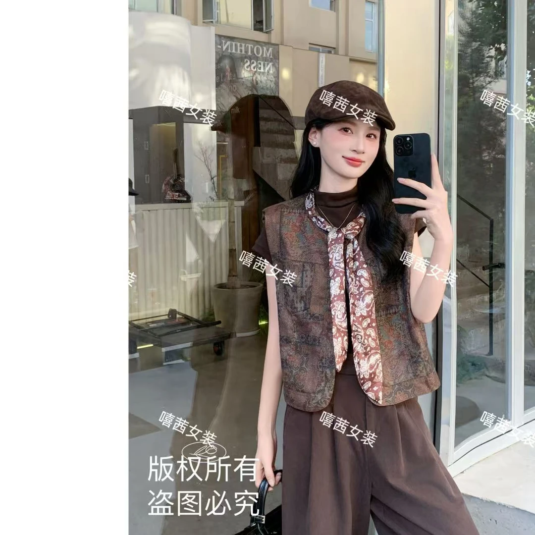 嘻茜【松茶可可】2025秋新款时尚休闲坎肩减龄丝巾小马甲上衣百搭
