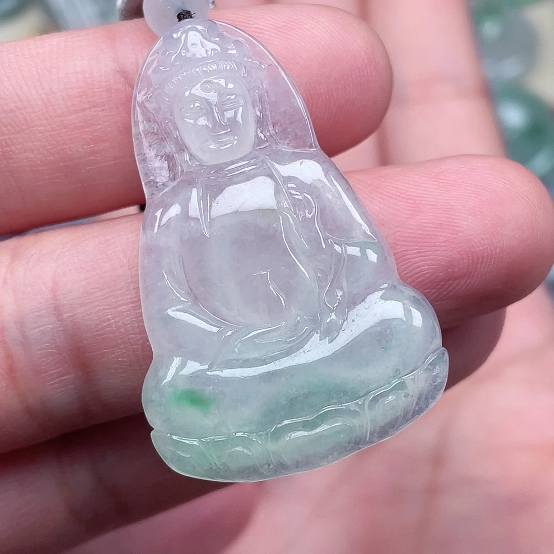 翡翠未镶嵌颈饰观音