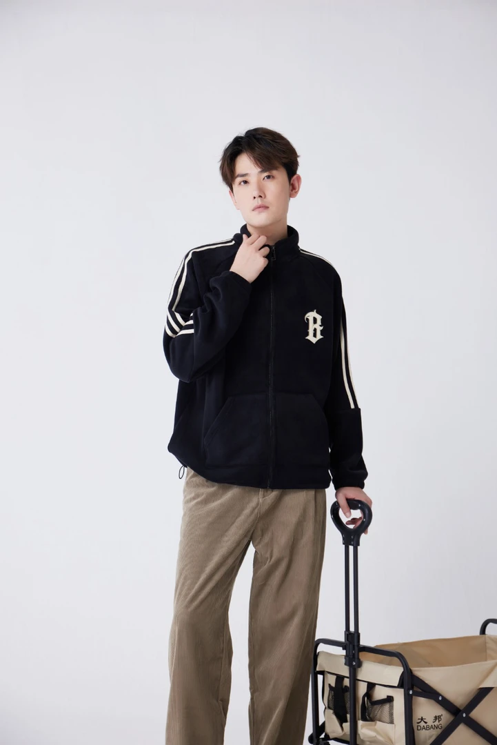 时尚保暖奥利绒外套加绒保暖