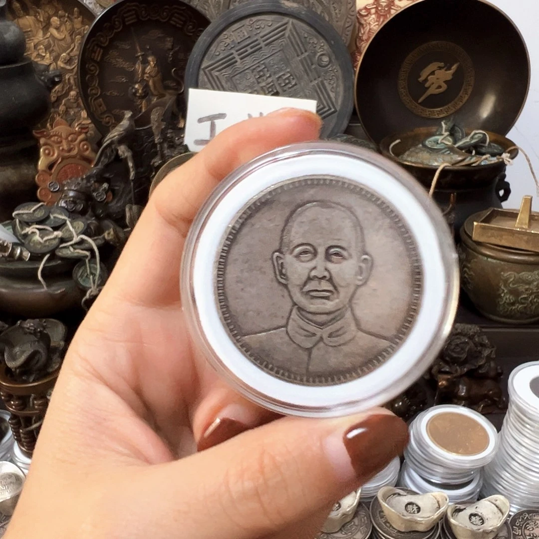 金属复古风格摆件