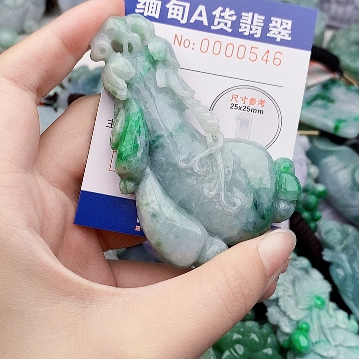 半***夏翡翠未镶嵌吊坠(不含链)