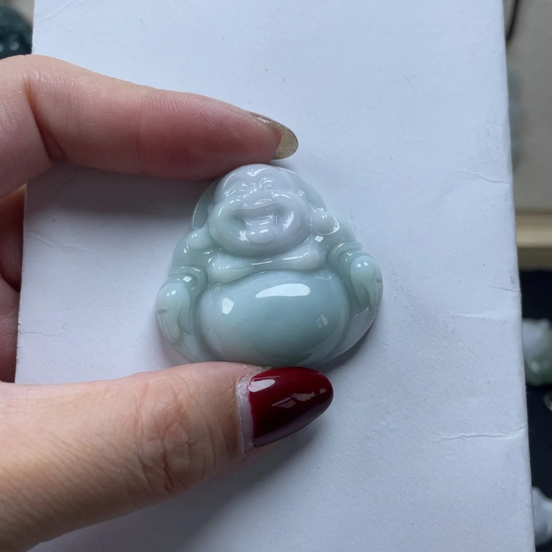 翡翠颈饰未镶嵌小***?