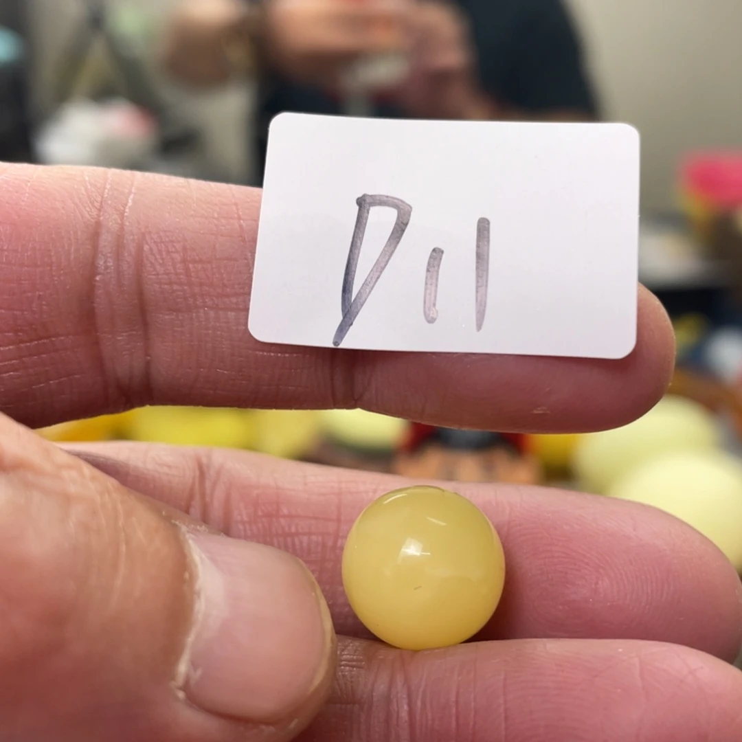 手链琥珀未镶嵌?*绪