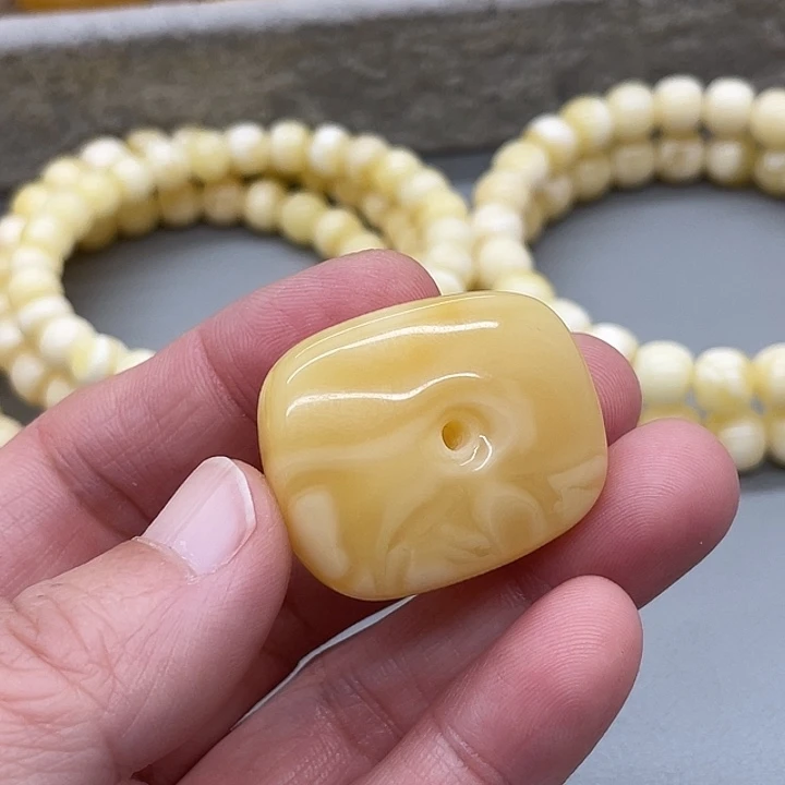 琥珀未镶嵌裸石蜜蜡