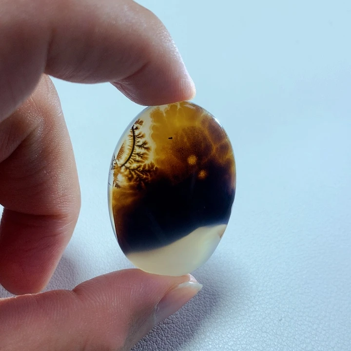 玛瑙/玉髓颈饰未镶嵌白****Q