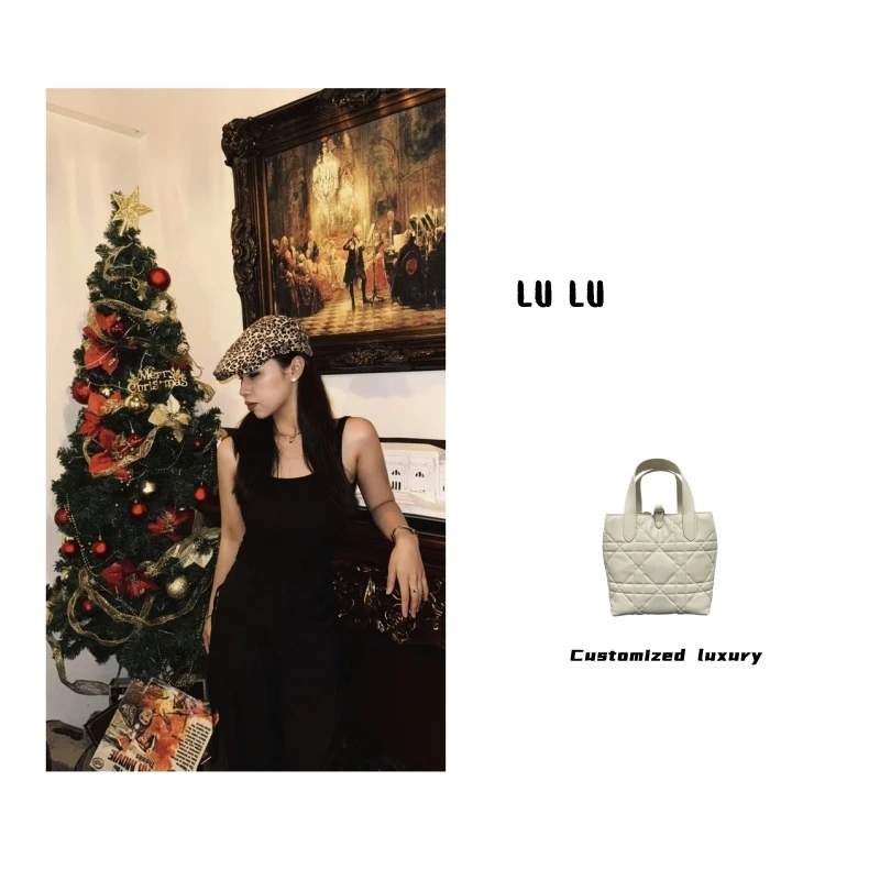 时尚精品真皮女包  白色 D 土 篮子 0033