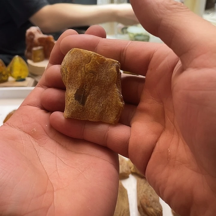 桃***阁定制琥珀未镶嵌天然琥珀蜜蜡