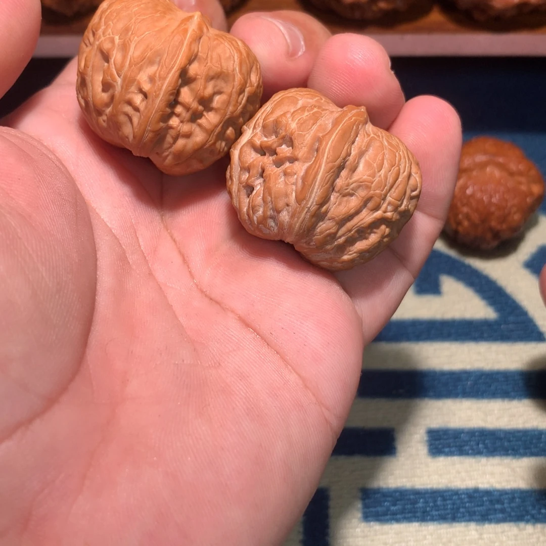 雾***.文玩核桃吊坠元宝