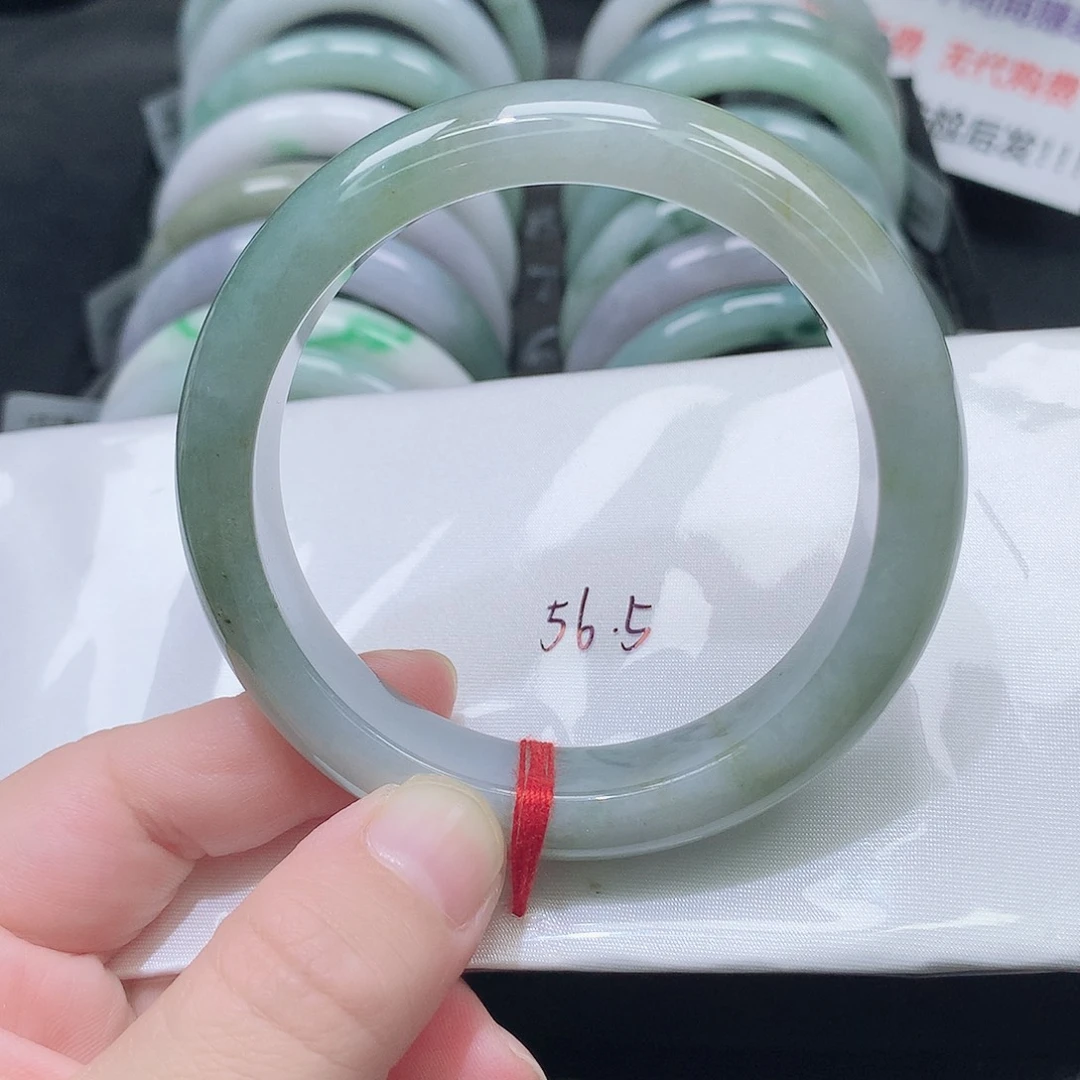 翡翠未镶嵌手镯250