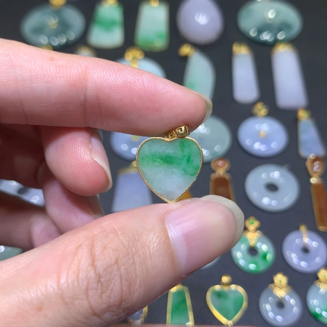 翡翠18K金镶嵌吊坠(不含链)