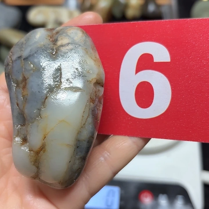 和田玉（糖玉）未镶嵌挂件