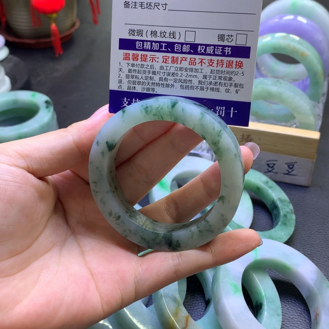 未镶嵌翡翠定制翡翠西*?