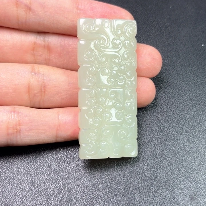 爷***寞未镶嵌和田玉挂件