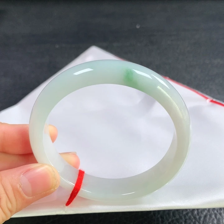 小***莫未镶嵌手镯翡翠57圈